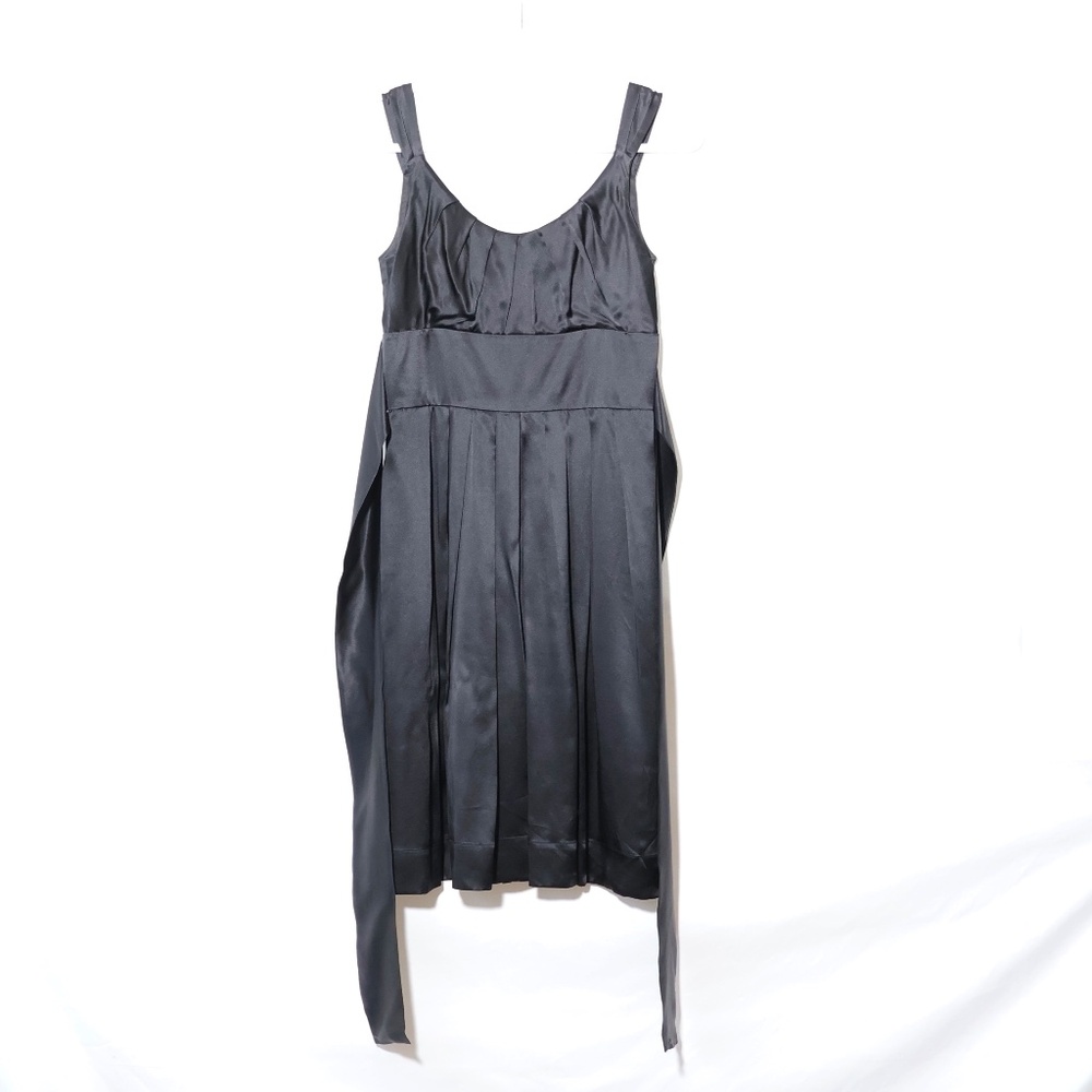 Maggy London 100% Silk Black Front Pleats Back Zipper Tie Dress SIZE 4